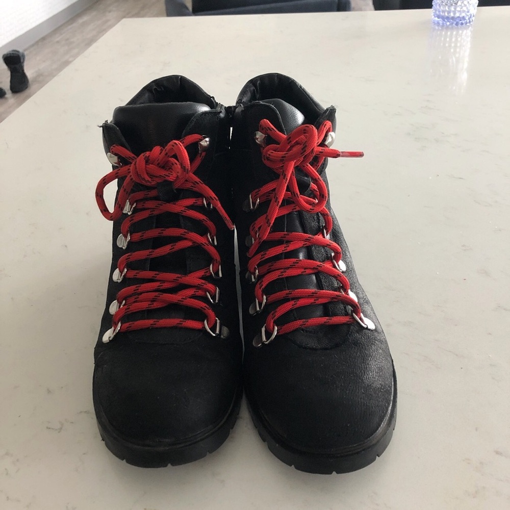 Steve Madden boots